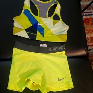 Nike pro set
